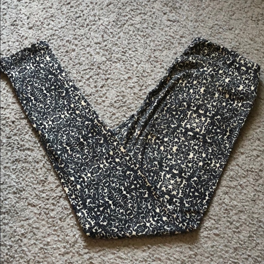 LuLaRoe OS leggings